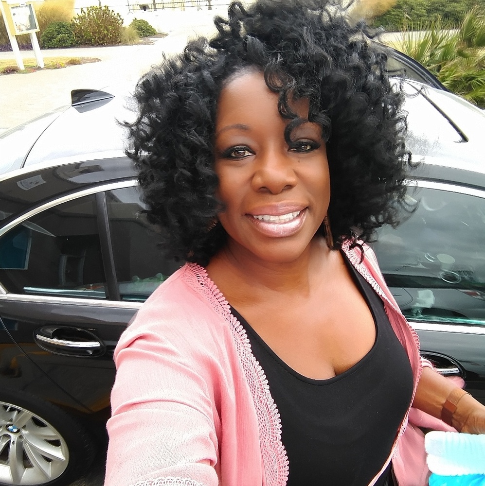 Meet your Posher, Tonya